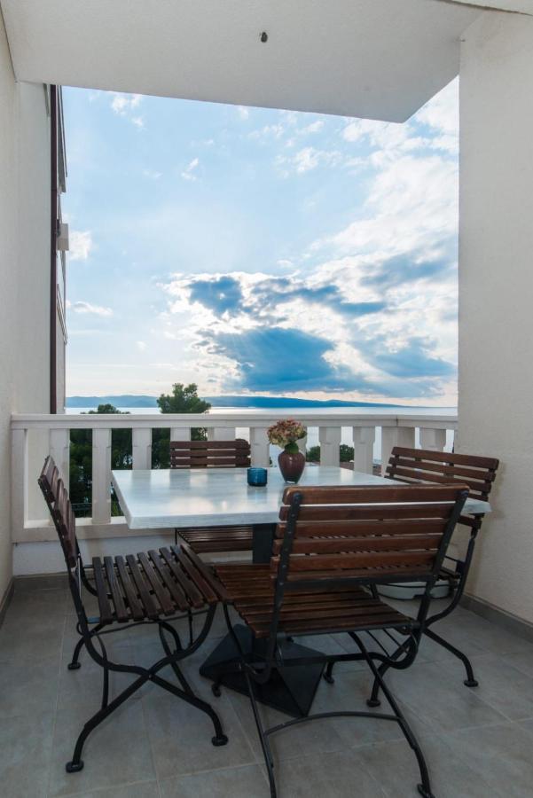 Apartments Villa Medic Brela Luaran gambar